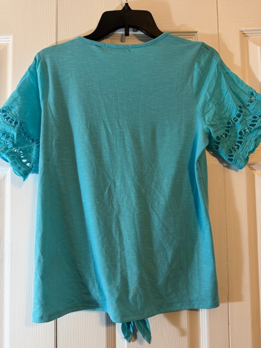 Notations Turquoise V-Neck Tie-Front Top with Crochet Trim Sleeves - Picture 7 of 8